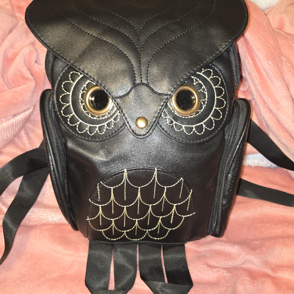 Black Owl Design Pleather Backpack